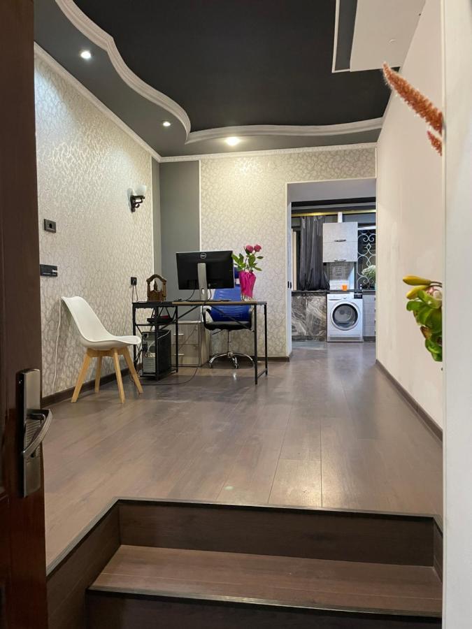 N 1 Hostel Jerevan Exteriör bild